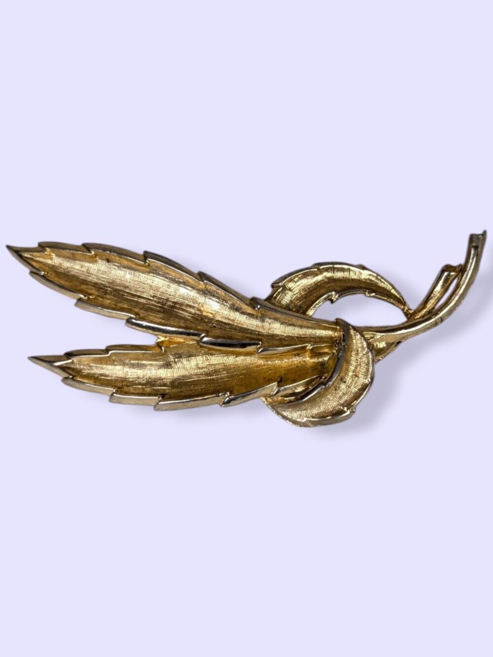 V. Coro Leafy Bough Brooch